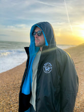 Load image into Gallery viewer, Small - Beach Bums Change Robe