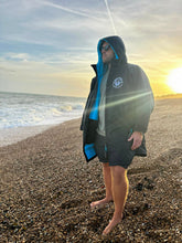 Load image into Gallery viewer, Large - Beach Bums Change Robe
